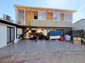 Casa Con Gran Terreno 4d/3b En Microbarrio. El Bosque
