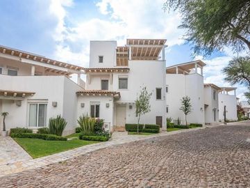 Casa Otomi