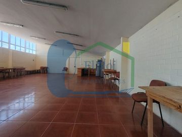SE VENDE CASA DE DOS PISOS EN CONDOMINIO JARDINES DE BELLOTO