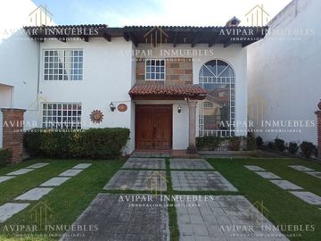 CASA EN VENTA EN PRIVADA BENITO JUAREZ METEPEC