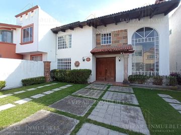 CASA EN VENTA EN PRIVADA BENITO JUAREZ METEPEC