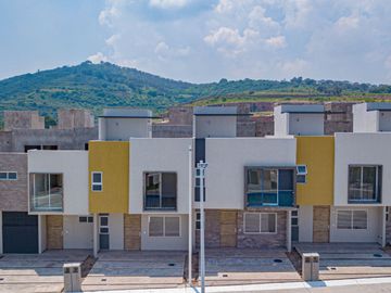 Casas Desde 2,650,000 en Residencial Albazur