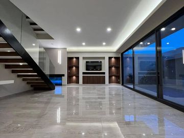 CASA EN VENTA EN HACIENDA CARLOTA, CORREGIDORA, QRO.