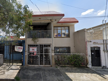 CASA EN VENTA EN GUADALAJARA, JALISCO. OPORTUNIDAD