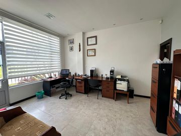 ESPECTACULAR CASA DE LUJO EN CHARASOL
