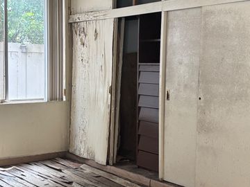casa 1 piso Miravalle para remodelar totalmente