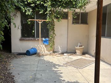 casa 1 piso Miravalle para remodelar totalmente