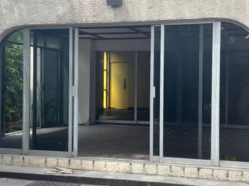 casa 1 piso Miravalle para remodelar totalmente