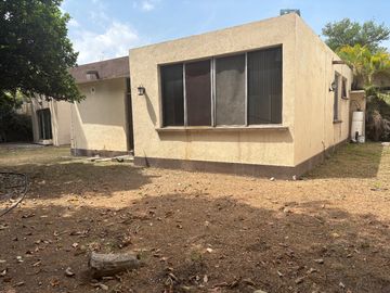 casa 1 piso Miravalle para remodelar totalmente