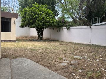 casa 1 piso Miravalle para remodelar totalmente