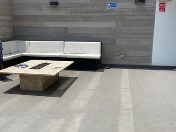 ALQUILO DEPTO DOS HABITACIONES CON COCHERA PISO 15