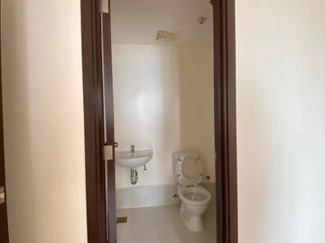 Brandnew 2 Bedroom condo for sale in Santa Mesa Manila near PUP Covent Garden RFO