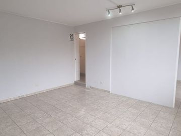 📢Alquilo Oficina O Consultorio En Av. Constructores La Molina