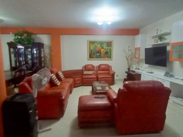 SE VENDE UNA HERMOSA CASA DE PLAYA EN EL BALNEARIO DE SANTA ROSA