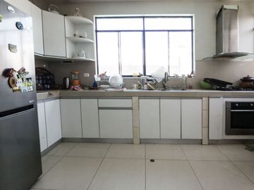 SE VENDE UNA HERMOSA CASA DE PLAYA EN EL BALNEARIO DE SANTA ROSA