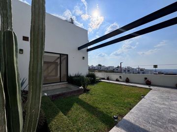 CASA EN VENTA CAMINO A VISTA REAL