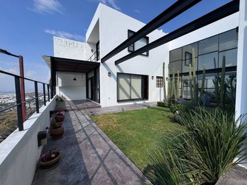 CASA EN VENTA CAMINO A VISTA REAL