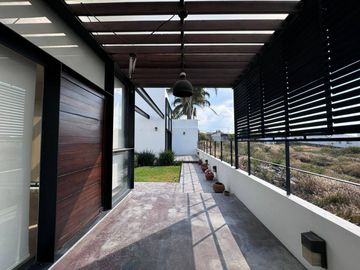 CASA EN VENTA CAMINO A VISTA REAL