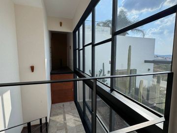 CASA EN VENTA CAMINO A VISTA REAL
