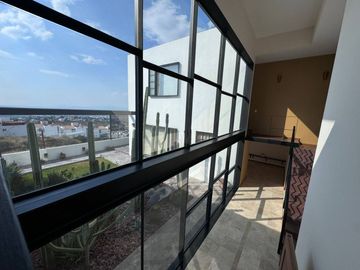 CASA EN VENTA CAMINO A VISTA REAL