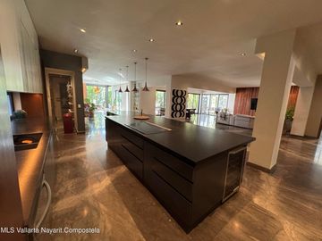 Villa de lujo a la venta en Los Canales de Nuevo Vallarta
