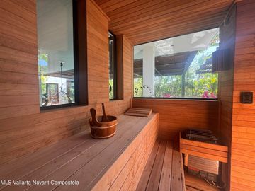 Villa de lujo a la venta en Los Canales de Nuevo Vallarta
