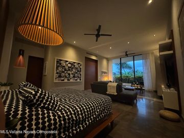 Villa de lujo a la venta en Los Canales de Nuevo Vallarta