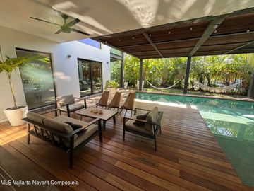 Villa de lujo a la venta en Los Canales de Nuevo Vallarta