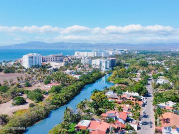 Villa de lujo a la venta en Los Canales de Nuevo Vallarta