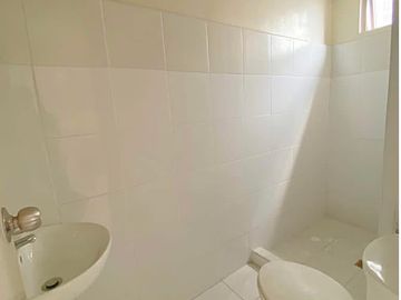 Brandnew 3 Bedroom unit for sale in San Juan near Greenhills RFO Little Baguio Terraces