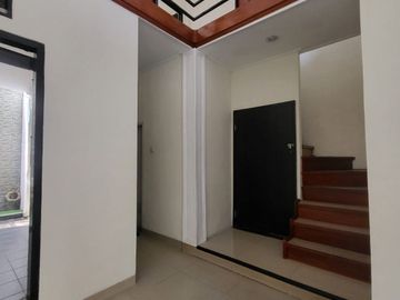 JUAL RUMAH MINIMALIS BARU RENOVASI SIAP HUNI DI KOMPLEK MARRAKESH DERWATI BANDUNG JAWA BARAT