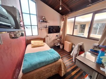 OPORTUNIDAD VENDO CASA INDEPENDIENTE + DUPLEX SECTOR LAS CASAS, IDEAL VIVIENDA, EMPRESAS