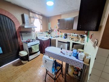 OPORTUNIDAD VENDO CASA INDEPENDIENTE + DUPLEX SECTOR LAS CASAS, IDEAL VIVIENDA, EMPRESAS