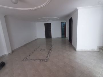 CASA AMPLIA MELENDEZ