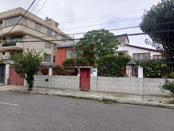En Venta Casa Rentera Redondel Atahualpa - Sur de Quito
