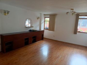 En Venta Casa Rentera Redondel Atahualpa - Sur de Quito