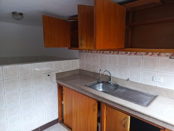 En Venta Casa Rentera Redondel Atahualpa - Sur de Quito