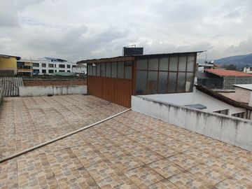 En Venta Casa Rentera Redondel Atahualpa - Sur de Quito