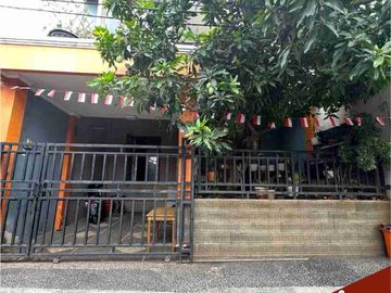 Dijual Rumah Secondary Kokoh Full Bata Di Ciracas - Jakarta Timur Dekat Jl. TB. Simatupang [AR129]