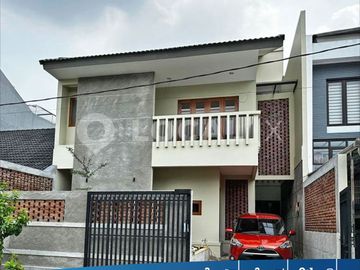 Rumah Kemang Pratama Rawalumbu, Bekasi, Jawa Barat