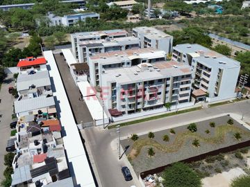 Venta De Departamento Con Estacionamiento En Cond.Laguna Del Chipe // ID: 1135552