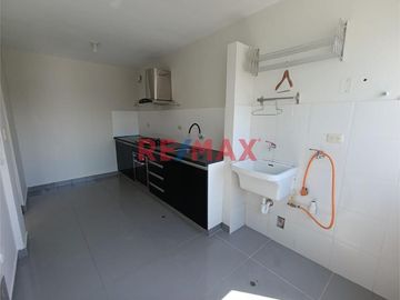Venta De Departamento Con Estacionamiento En Cond.Laguna Del Chipe // ID: 1135552