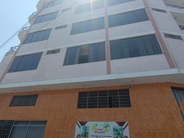Se Alquila Edificio Ideal Para Negocio U Oficinas