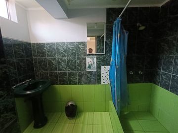 Se Alquila Edificio Ideal Para Negocio U Oficinas