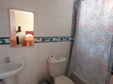 Se Alquila Edificio Ideal Para Negocio U Oficinas