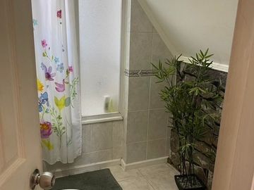 SE VENDE HERMOSA CASA EN VILLA BOSQUE ENTRE RÍOS, VALDIVIA.