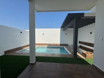 VENDO CASA EN LA RIVIERA VERACRUZANA EN CLUSTER
