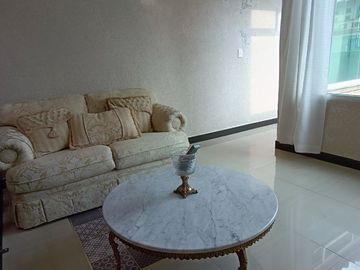 Casa en venta, 3 niveles, jardín en excelente estado de conservación, cerca de Apizaco Tlaxcala.