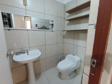 En Venta Hermosa Casa - Con Ingreso Independiente Al Piso 2