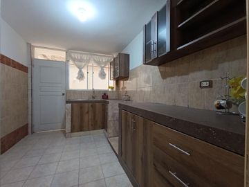 En Venta Hermosa Casa - Con Ingreso Independiente Al Piso 2